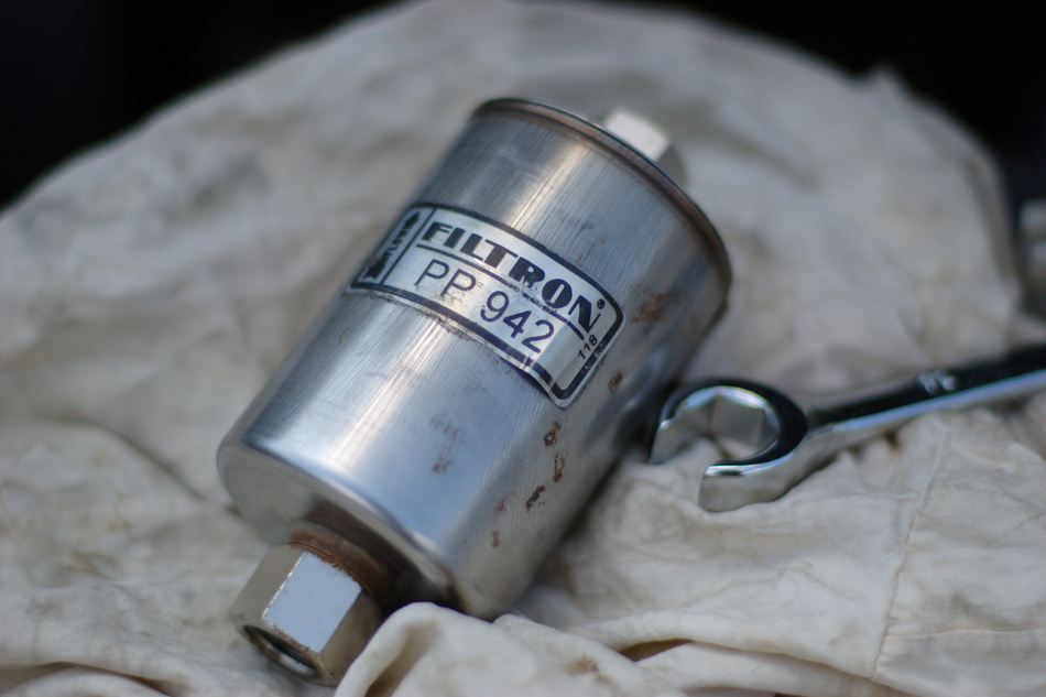 Filtron PP 942 и отворен звездогаечен ключ №14 Filtron PP 942 и отворен звездогаечен ключ №14